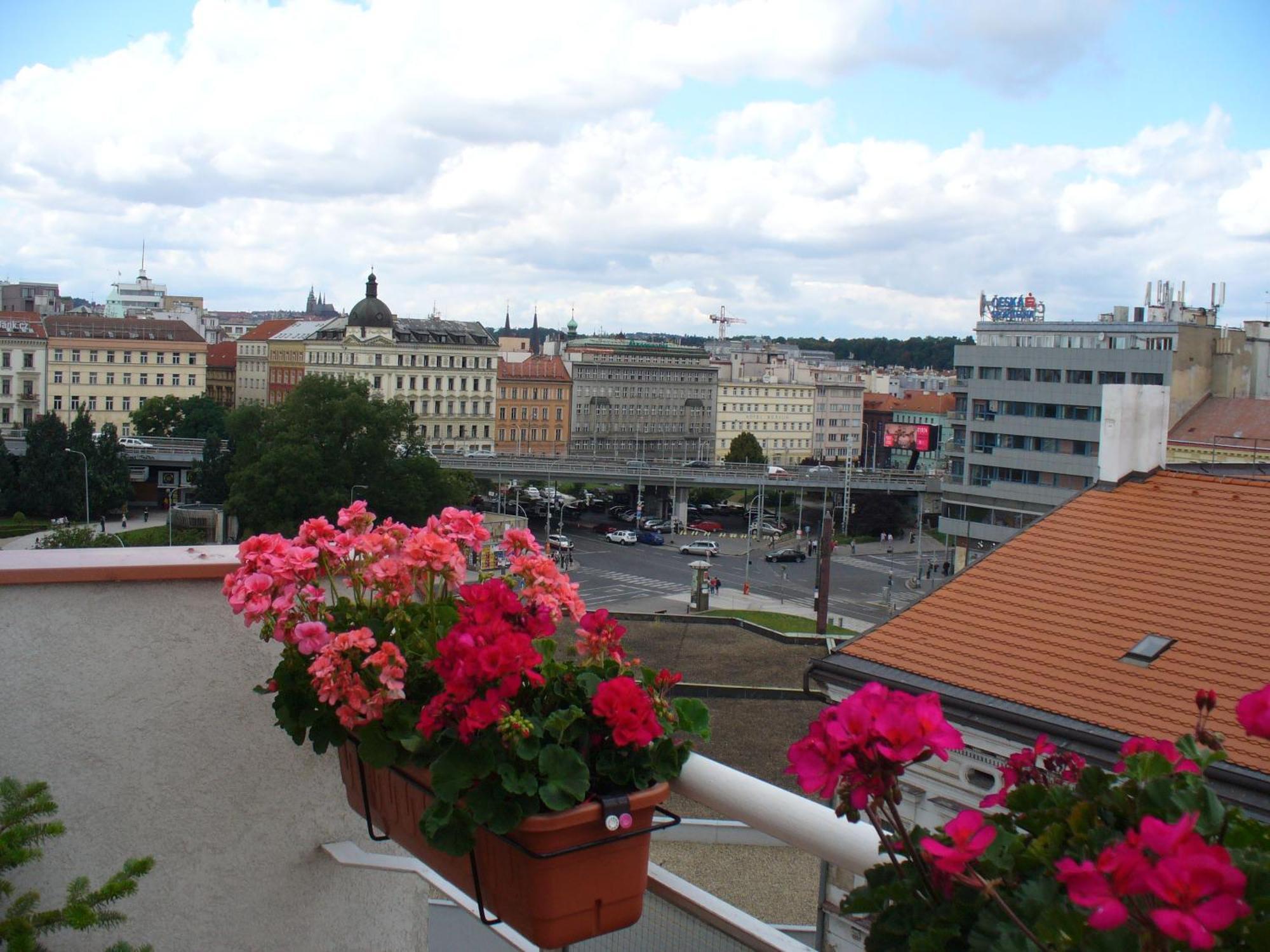 Terrace Studio Prague Center Luaran gambar